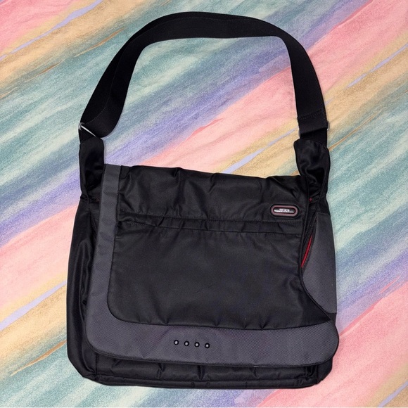 Tumi Messenger Laptop Bag - Picture 1 of 10